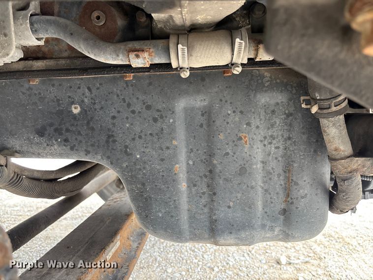 image for item FC5847 2011 International 4300 truck cab and chassis