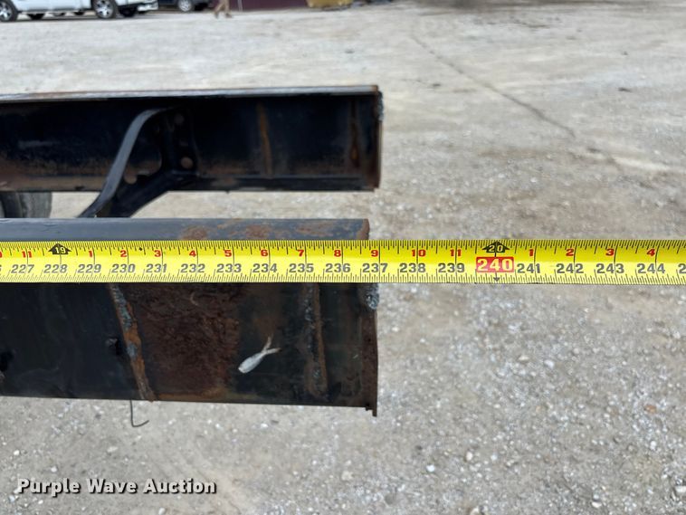 image for item FC5849 2010 International 4300 truck cab and chassis