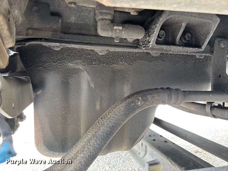 image for item FC5849 2010 International 4300 truck cab and chassis