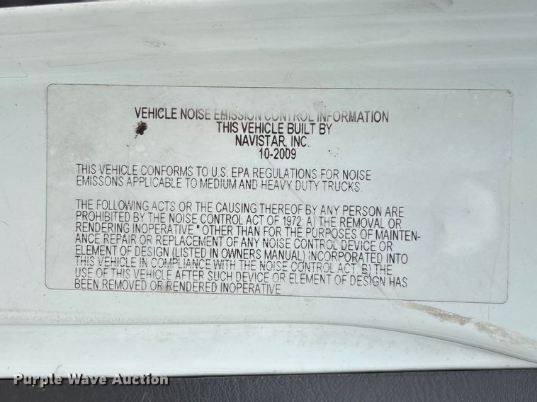 image for item FC5849 2010 International 4300 truck cab and chassis