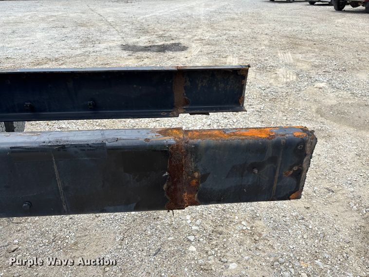 image for item FC5850 2013 Freightliner  Buisness Class M2 106 truck cab and chassis