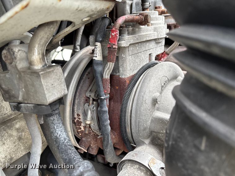 image for item FC5850 2013 Freightliner  Buisness Class M2 106 truck cab and chassis
