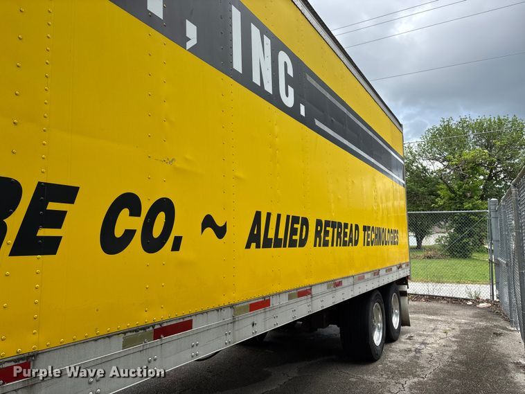 image for item FG0389 1997 Utility dry van trailer