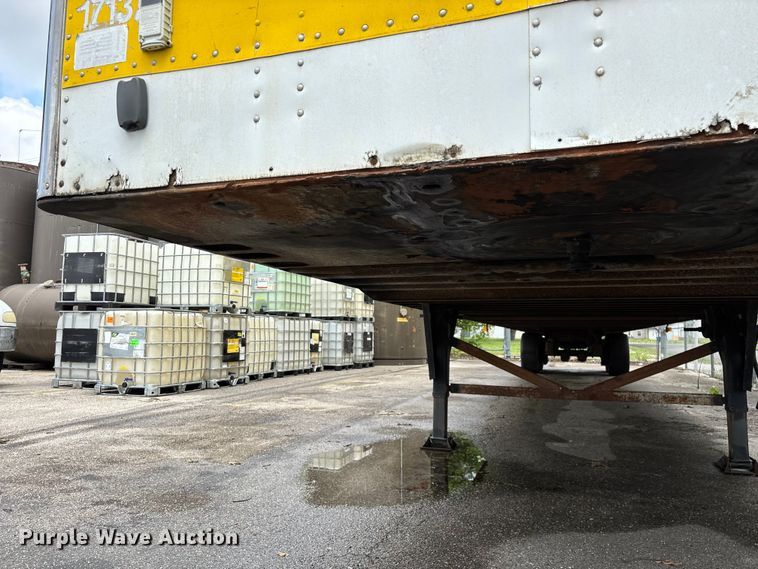 image for item FG0389 1997 Utility dry van trailer