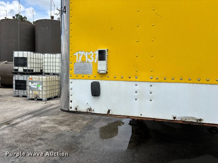 image for item FG0389 1997 Utility dry van trailer