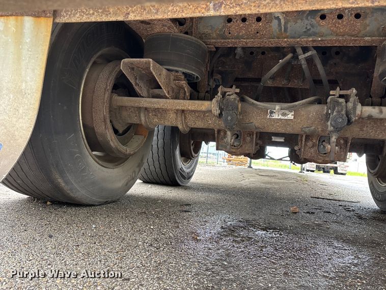 image for item FG0389 1997 Utility dry van trailer