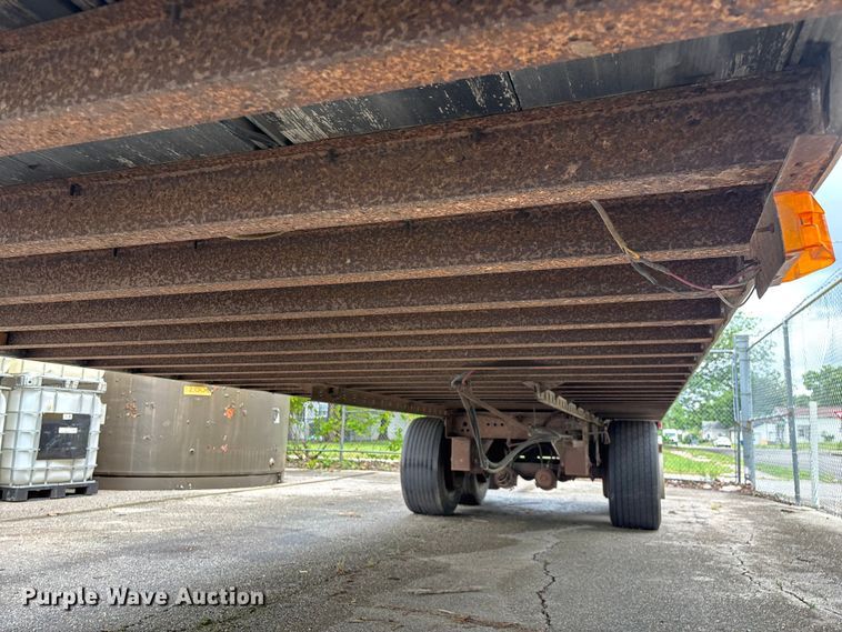 image for item FG0389 1997 Utility dry van trailer