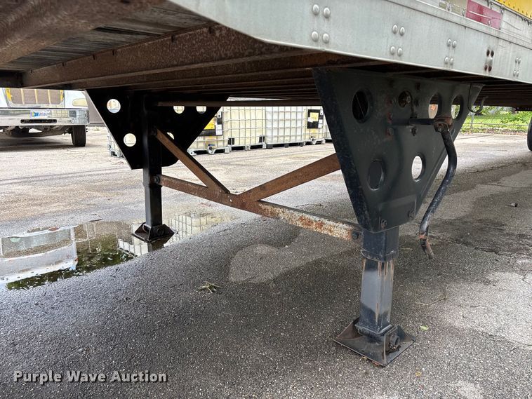 image for item FG0389 1997 Utility dry van trailer