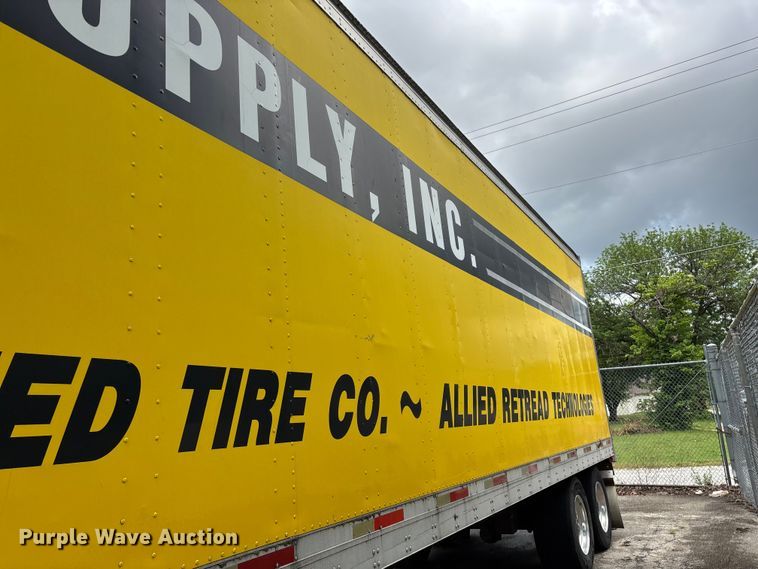 image for item FG0389 1997 Utility dry van trailer