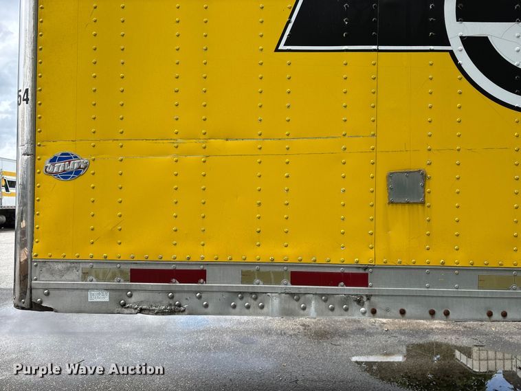 image for item FG0389 1997 Utility dry van trailer