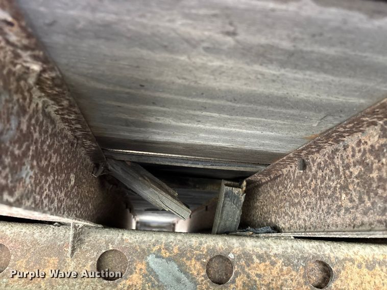 image for item FG0389 1997 Utility dry van trailer