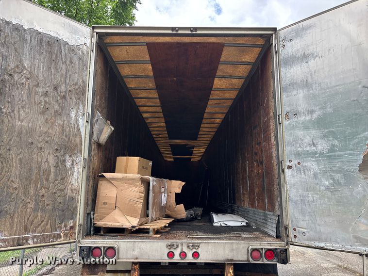 image for item FG0389 1997 Utility dry van trailer