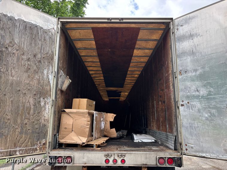image for item FG0389 1997 Utility dry van trailer