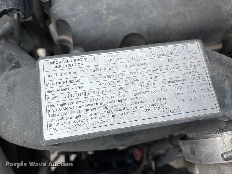 image for item FG0468 2019 Peterbilt truck cab and chassis