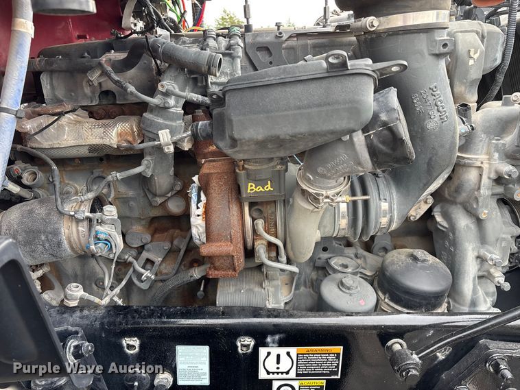 image for item FG0468 2019 Peterbilt truck cab and chassis