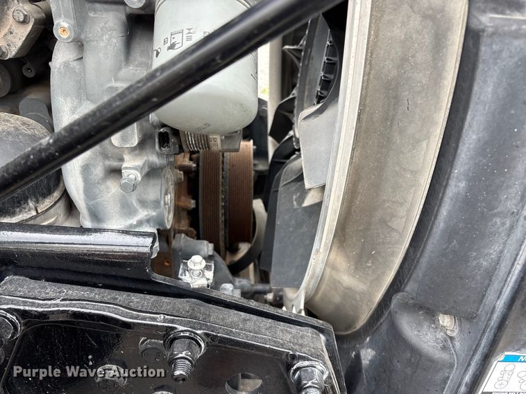 image for item FG0468 2019 Peterbilt truck cab and chassis