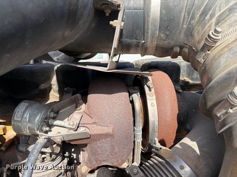 image for item FI0264 2007 Peterbilt 379 semi truck