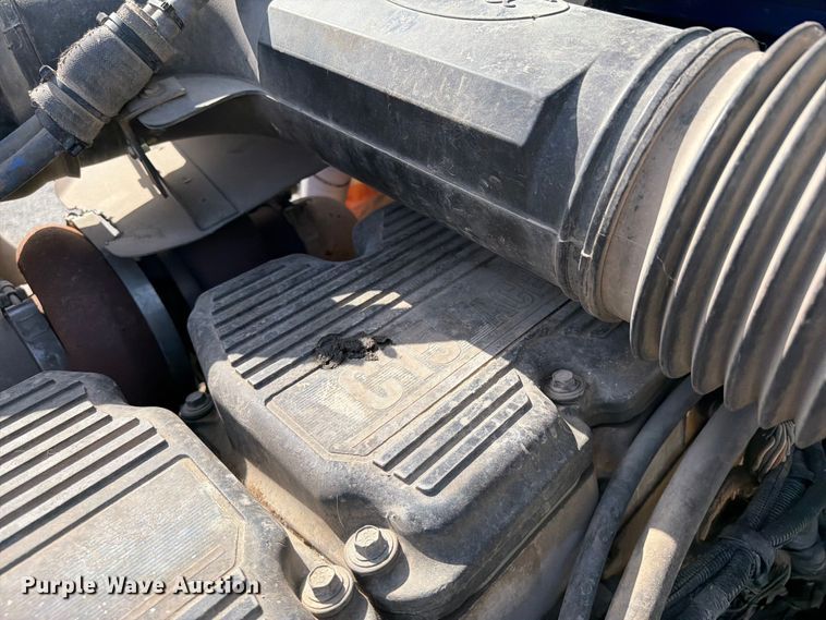 image for item FI0264 2007 Peterbilt 379 semi truck