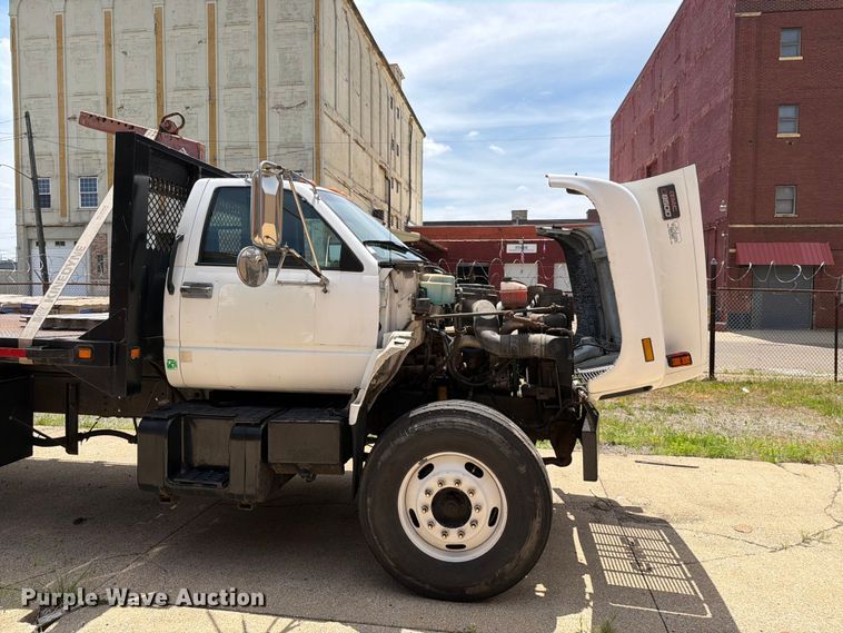 image for item FI1003 2000 GMC C8500 crane truck