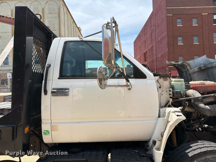 image for item FI1003 2000 GMC C8500 crane truck