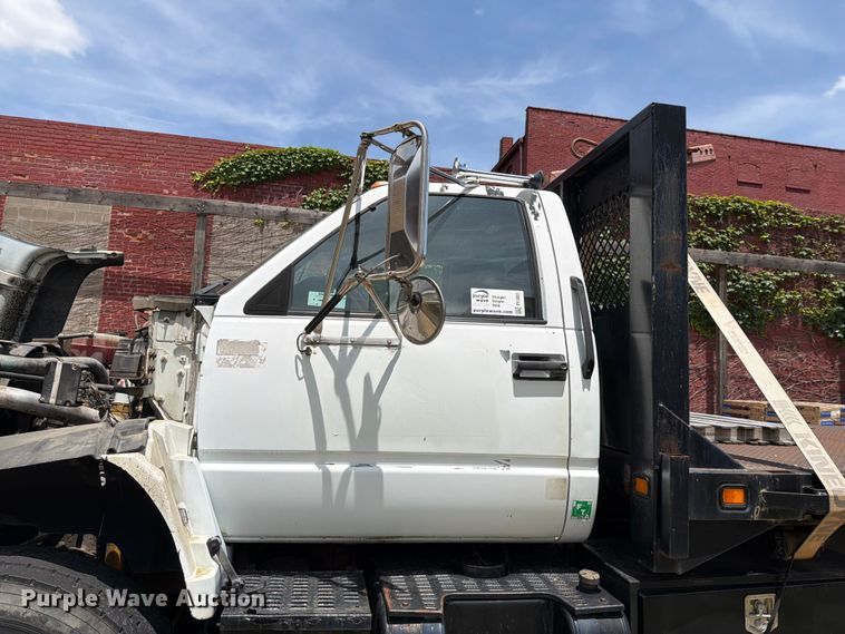 image for item FI1003 2000 GMC C8500 crane truck