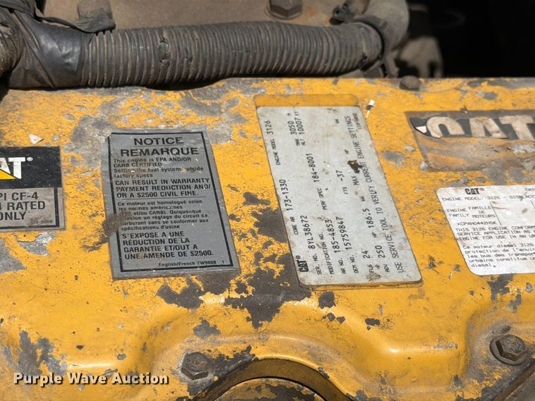 image for item FI1003 2000 GMC C8500 crane truck