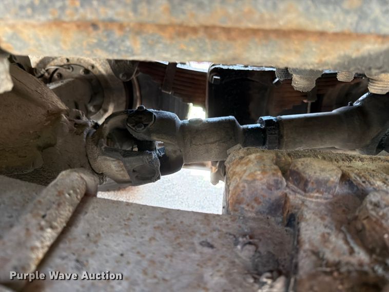 image for item FI1003 2000 GMC C8500 crane truck