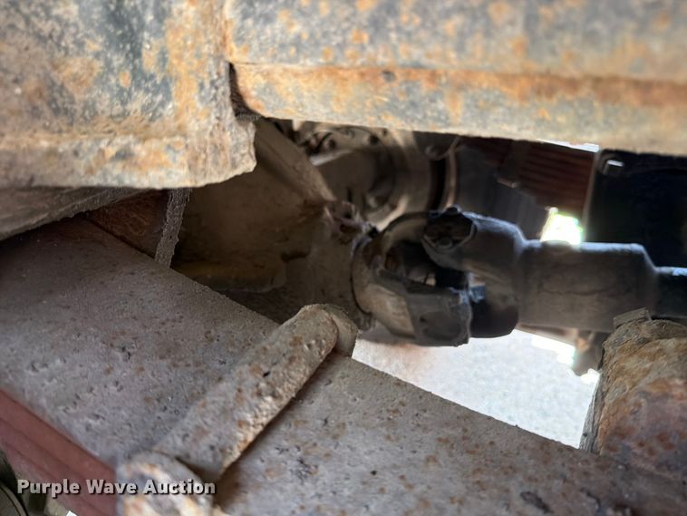 image for item FI1003 2000 GMC C8500 crane truck