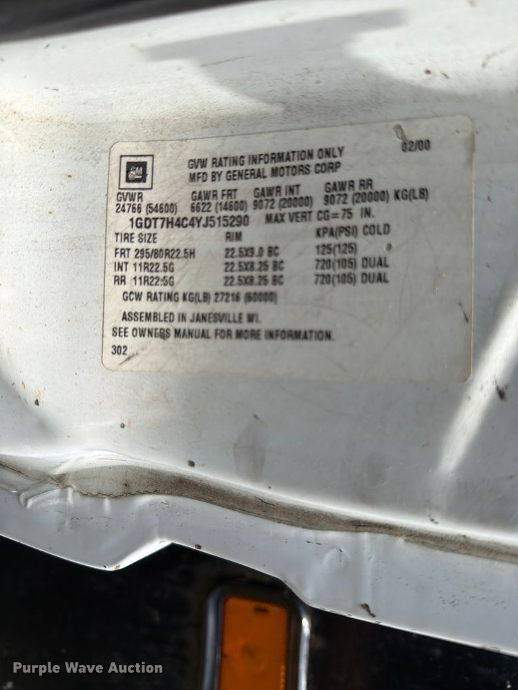 image for item FI1003 2000 GMC C8500 crane truck