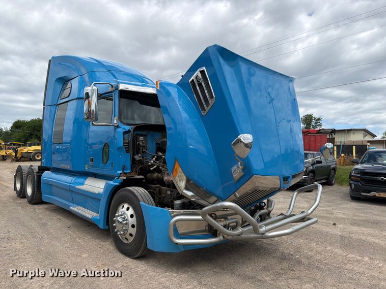 image for item FI1010 2019 Western Star 5700XE semi truck