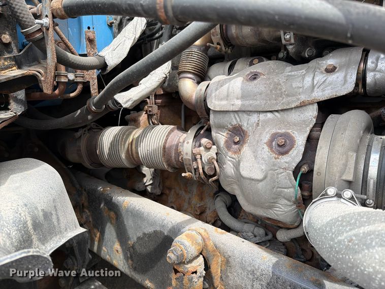image for item FI1010 2019 Western Star 5700XE semi truck
