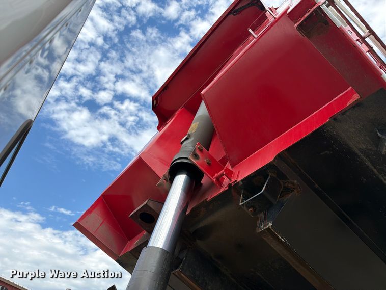 image for item FK0244 2020 Peterbilt 567 dump truck