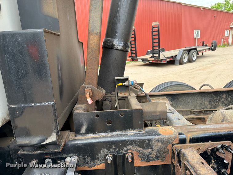 image for item FK0244 2020 Peterbilt 567 dump truck