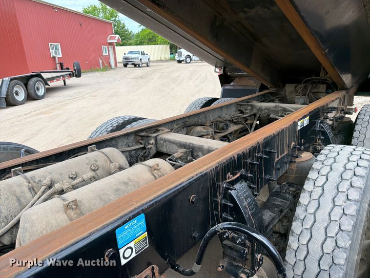 image for item FK0244 2020 Peterbilt 567 dump truck