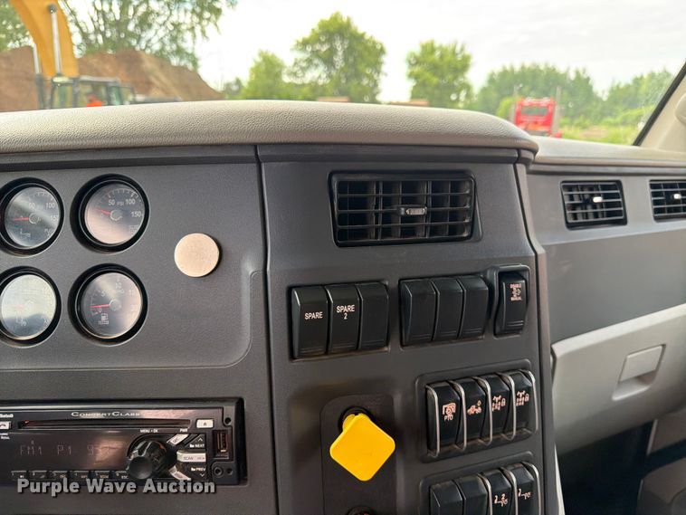 image for item FK0244 2020 Peterbilt 567 dump truck