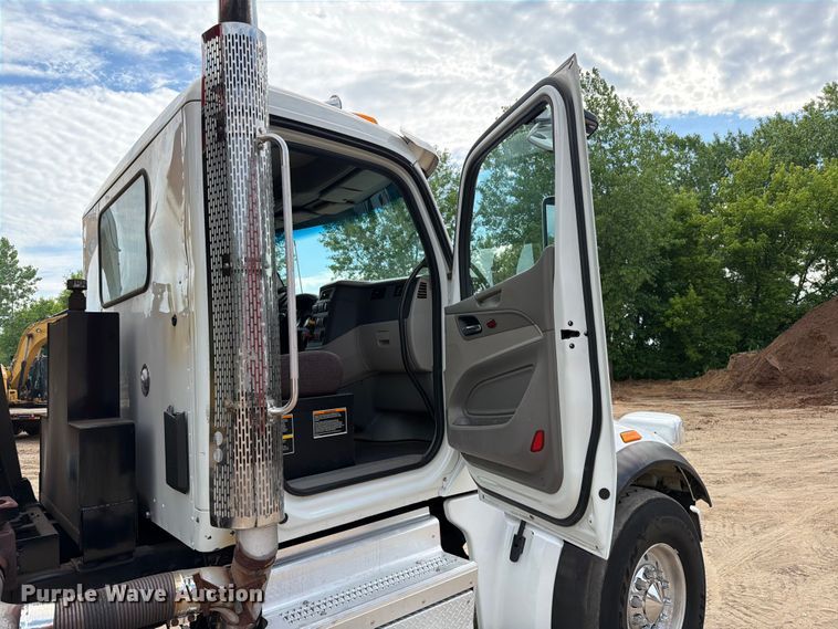 image for item FK0244 2020 Peterbilt 567 dump truck