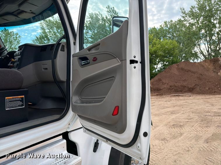 image for item FK0244 2020 Peterbilt 567 dump truck