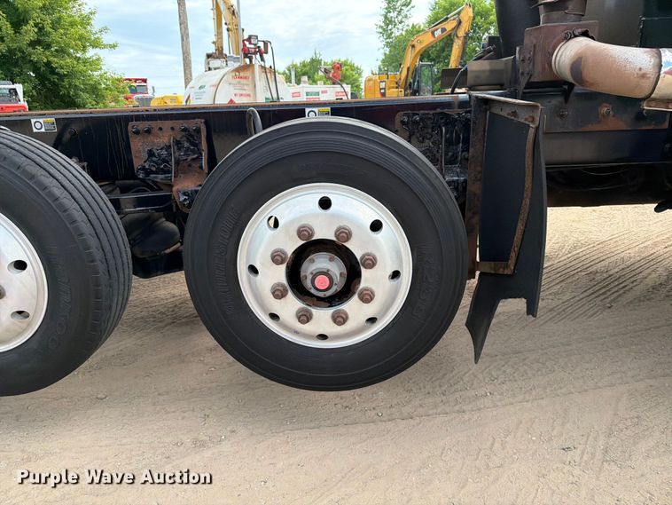 image for item FK0244 2020 Peterbilt 567 dump truck