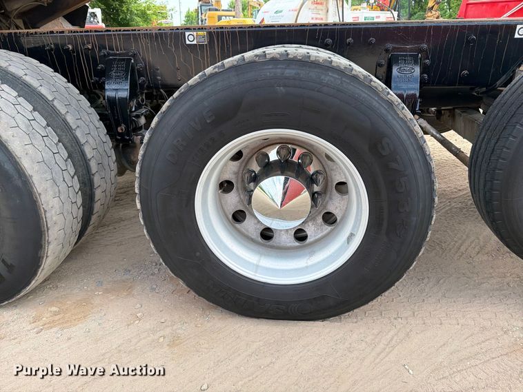 image for item FK0244 2020 Peterbilt 567 dump truck