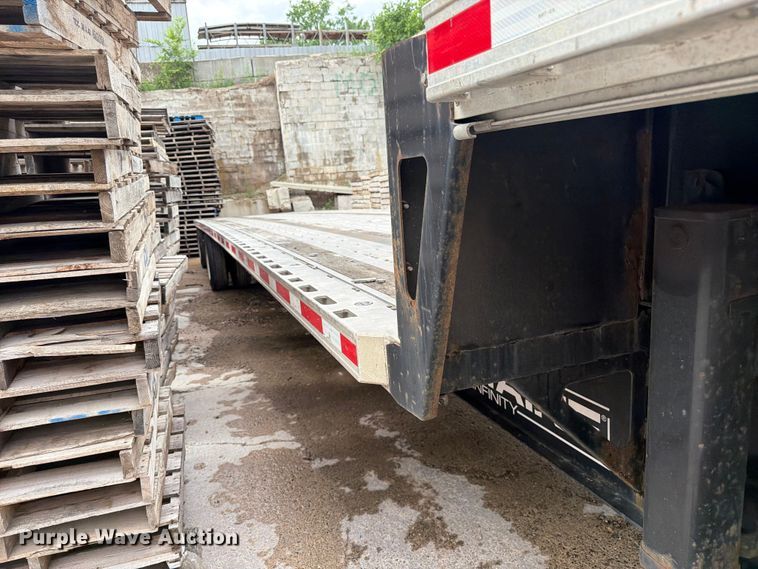 image for item FK0255 2021 Fontaine HAICD12WSA drop deck trailer