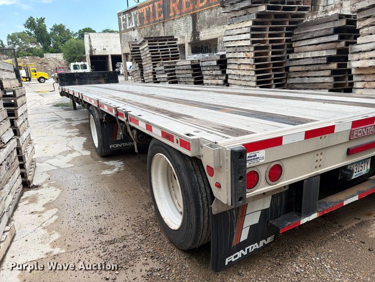 image for item FK0255 2021 Fontaine HAICD12WSA drop deck trailer