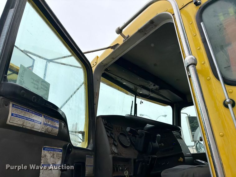 image for item FK0270 2005 Kenworth W900 truck cab and chassis