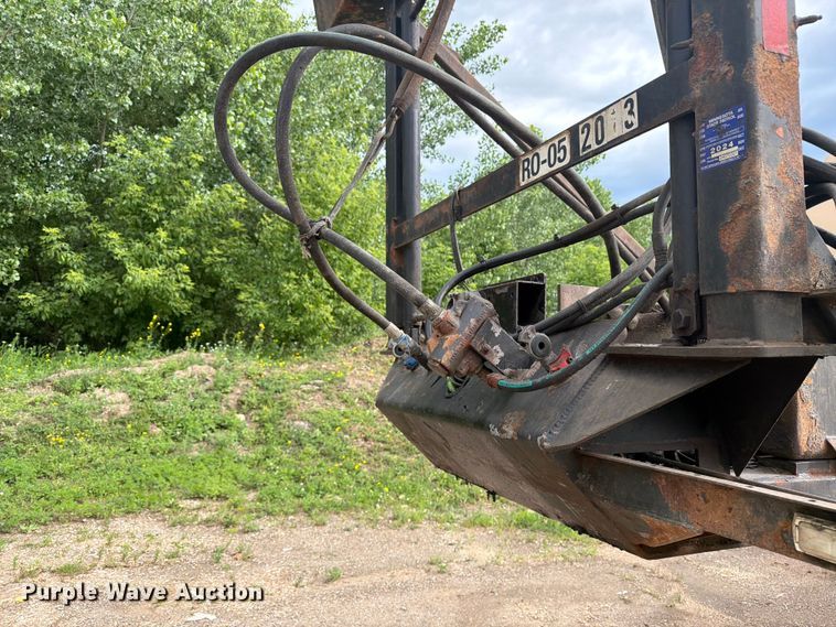 image for item FK0296 2013 Benlee TABM40 roll-off container truck