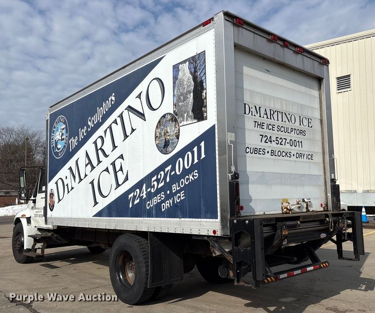 image for item FK1081 2004 International 4300  refrigerated truck