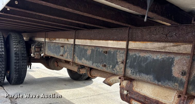 image for item FK1081 2004 International 4300  refrigerated truck