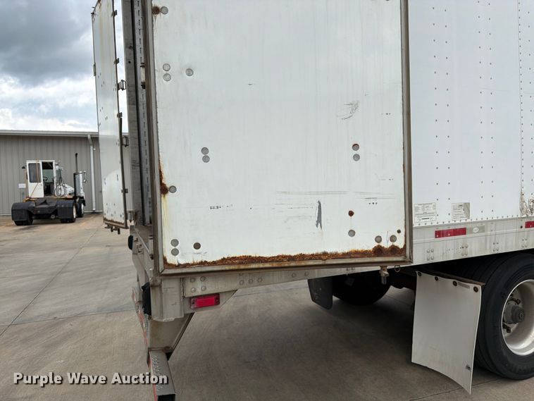 image for item FK3029 2008 Utility Trailers dry van trailer