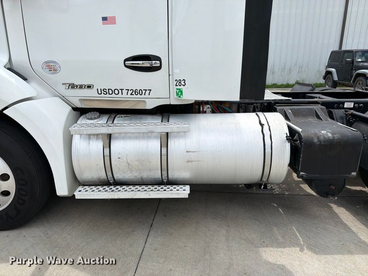 image for item FK3030 2016 Kenworth T680 semi truck