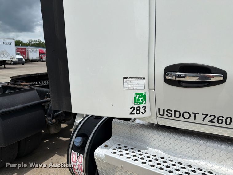 image for item FK3030 2016 Kenworth T680 semi truck