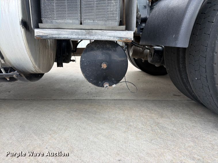 image for item FK3030 2016 Kenworth T680 semi truck