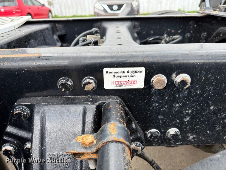 image for item FK3030 2016 Kenworth T680 semi truck